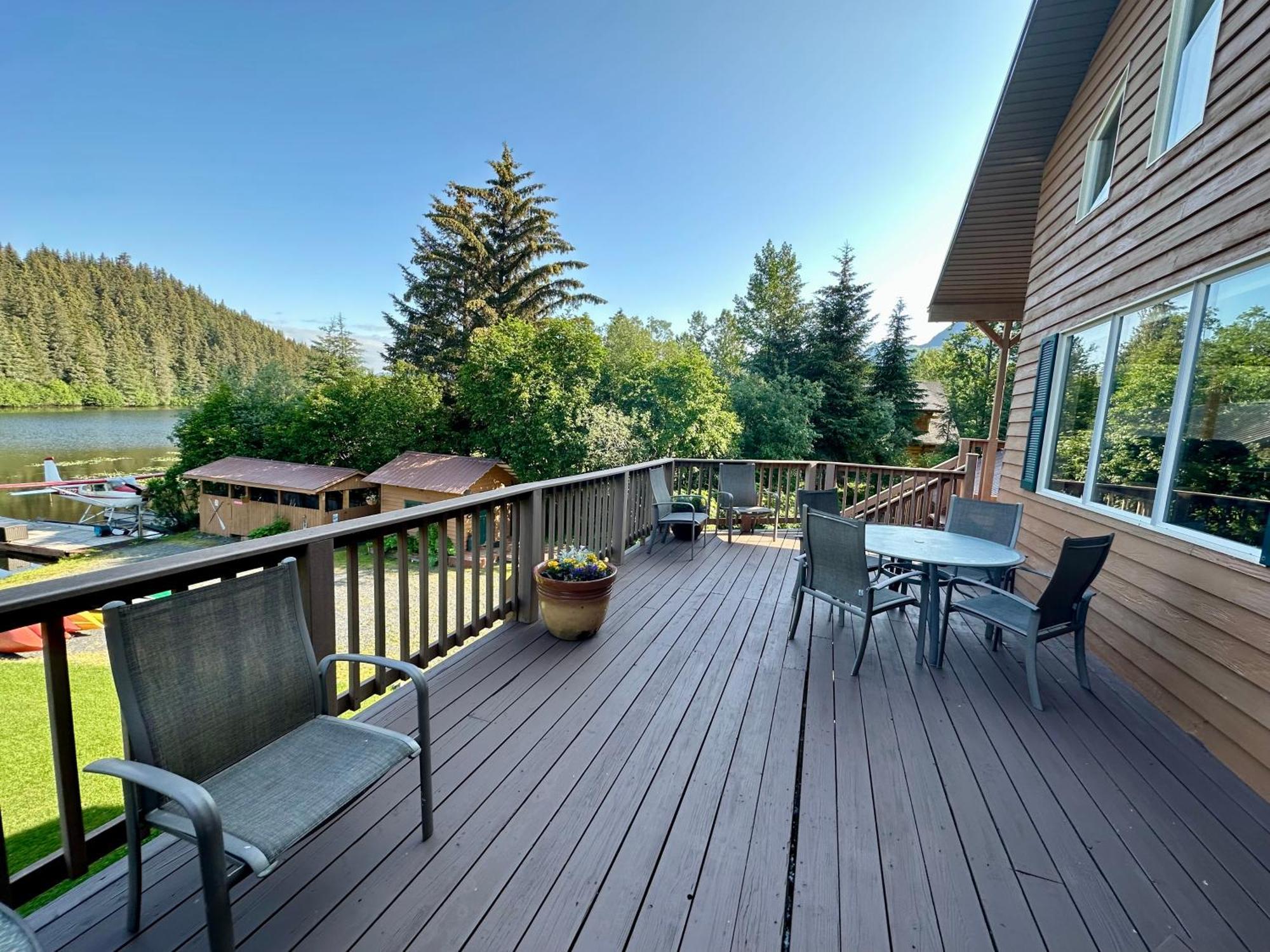 Bear Lake Lodgings B&B, Inc Сюърд Екстериор снимка