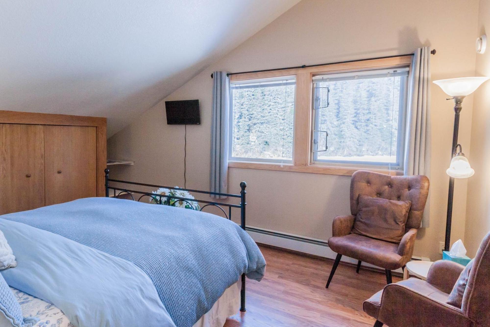 Bear Lake Lodgings B&B, Inc Сюърд Екстериор снимка